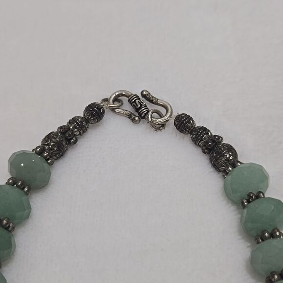 Heavy Natural Green Jade Necklace - Picture 5 of 9